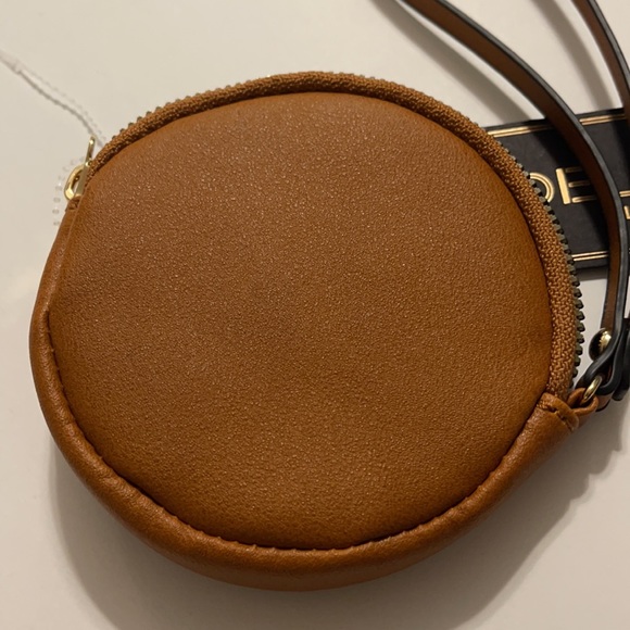 Designer inspired coin/change wristlet - Picture 7 of 7